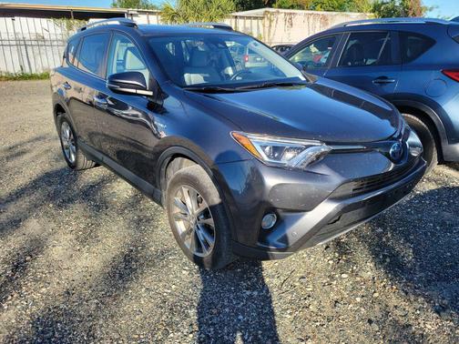 2017 Toyota RAV4 Hybrid Limited