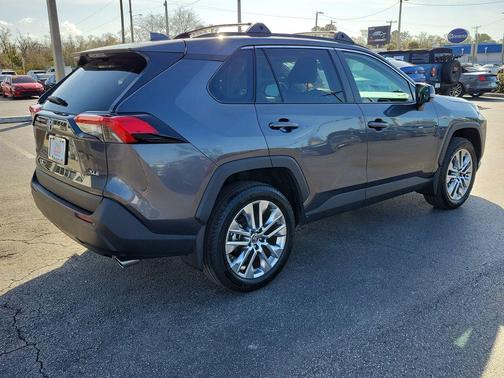 2024 Toyota RAV4 XLE Premium