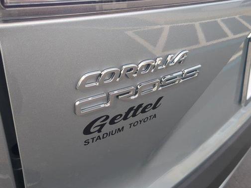2025 Toyota Corolla Cross LE