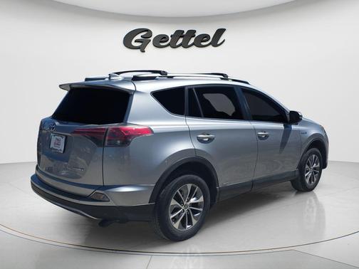 2018 Toyota RAV4 Hybrid SE