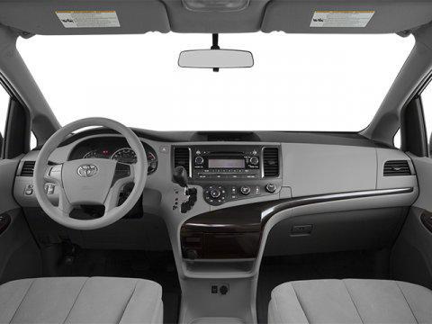 2014 Toyota Sienna LE