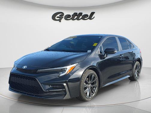 Midnight Black Metallic 2024 Toyota Corolla SE