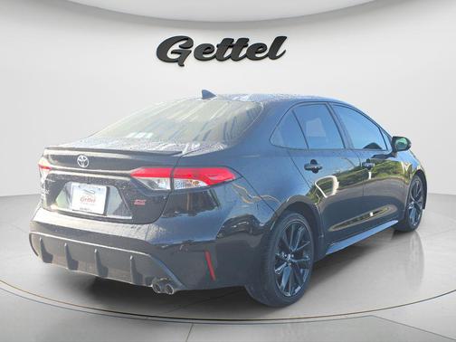 Midnight Black Metallic 2024 Toyota Corolla SE