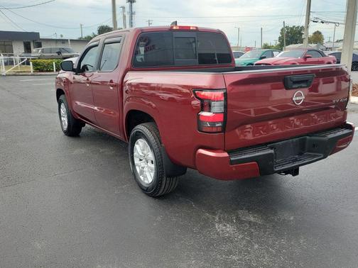2022 Nissan Frontier SV
