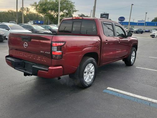 2022 Nissan Frontier SV