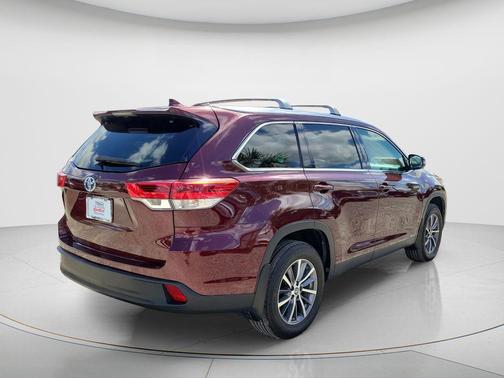2019 Toyota Highlander Hybrid XLE