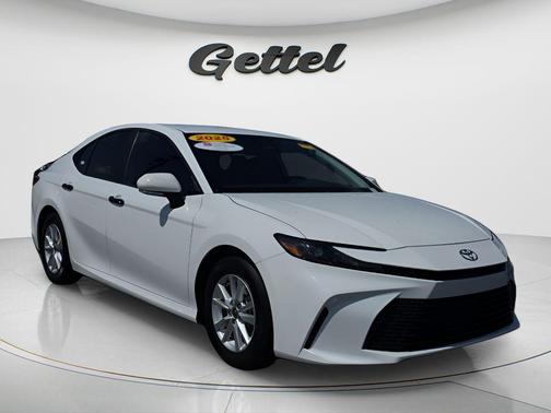 Ice Cap 2025 Toyota Camry LE