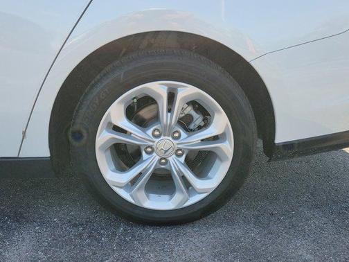 2024 Honda Accord LX 1.5T