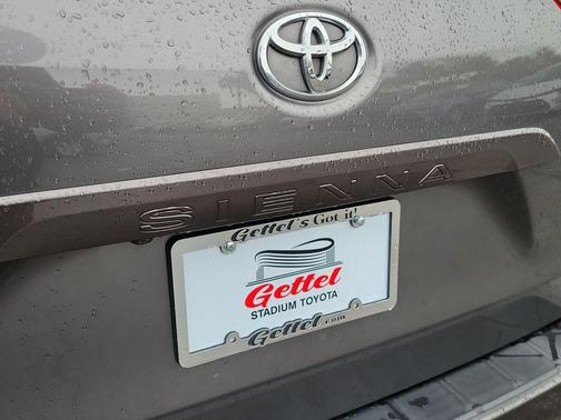 2017 Toyota Sienna XLE Premium