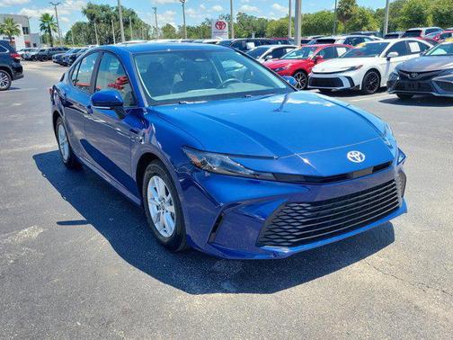 2025 Toyota Camry XLE