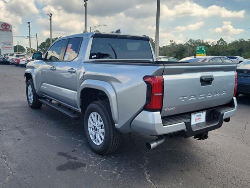 2025 Toyota Tacoma SR5