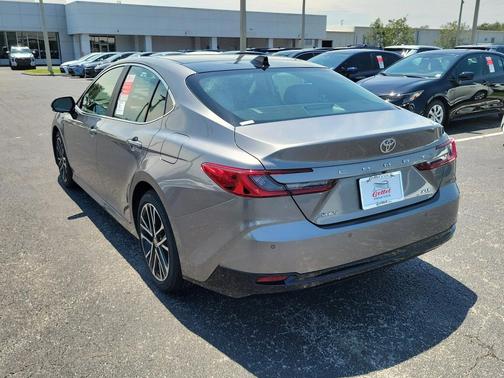 2025 Toyota Camry XLE