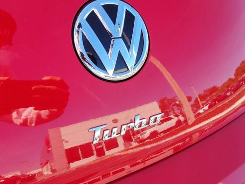 2019 Volkswagen Beetle 2.0T SE