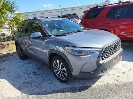 2022 Toyota Corolla Cross XLE