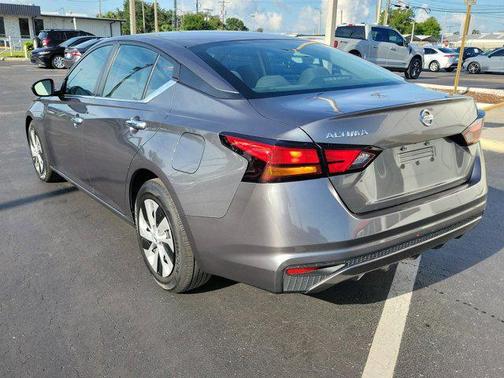 2021 Nissan Altima S FWD