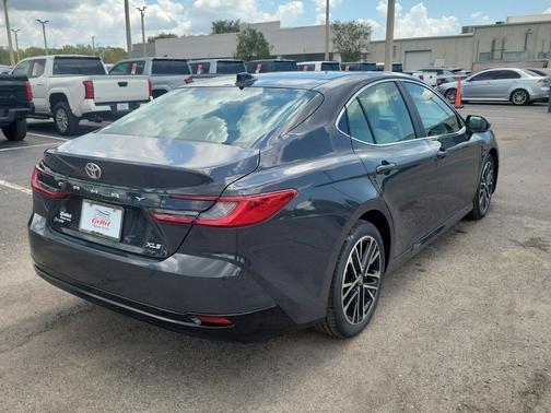 2025 Toyota Camry XLE