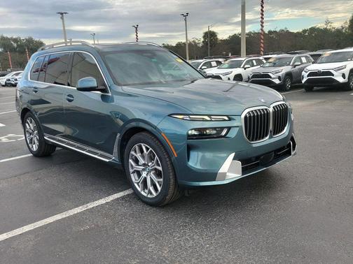 2023 BMW X7 xDrive40i
