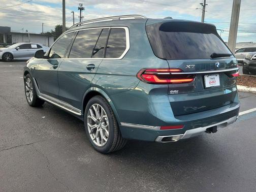 2023 BMW X7 xDrive40i