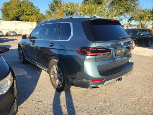 2023 BMW X7 xDrive40i