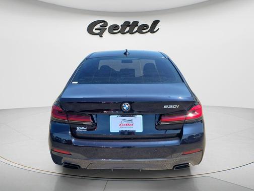 Carbon Black Metallic 2021 BMW 530 530i