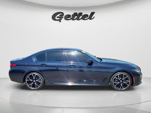Carbon Black Metallic 2021 BMW 530 530i
