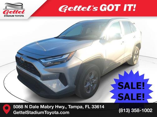 2022 Toyota RAV4 Hybrid XLE