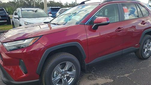 2025 Toyota RAV4 Hybrid XLE