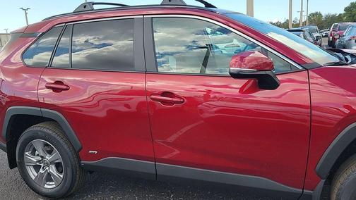 2025 Toyota RAV4 Hybrid XLE