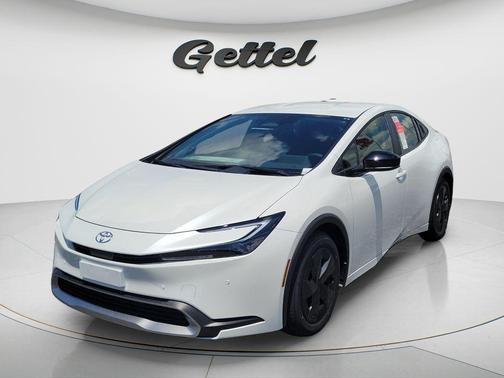 Wind Chill Pearl 2026 Toyota Prius Plug-In Hybrid SE