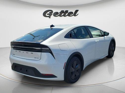 Wind Chill Pearl 2026 Toyota Prius Plug-In Hybrid SE