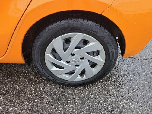 2015 Toyota Prius c Two