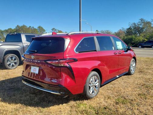 2026 Toyota Sienna Limited