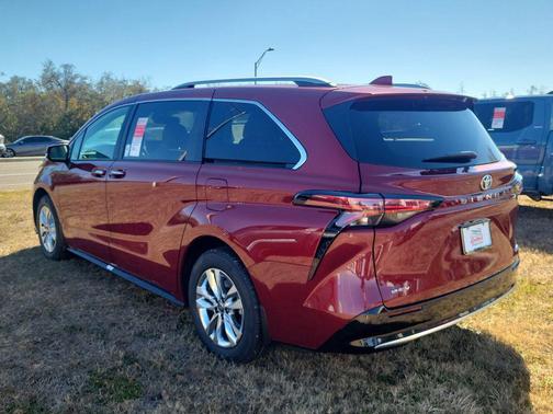 2026 Toyota Sienna Limited