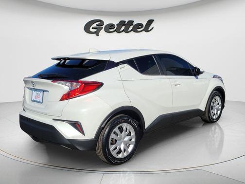 2021 Toyota C-HR LE