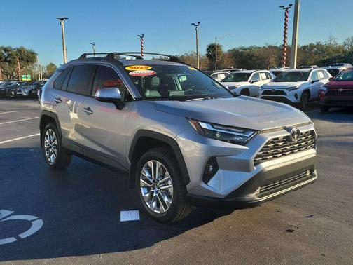 2025 Toyota RAV4 XLE Premium