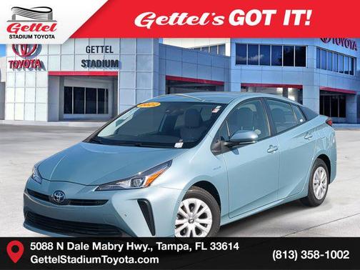 2022 Toyota Prius LE