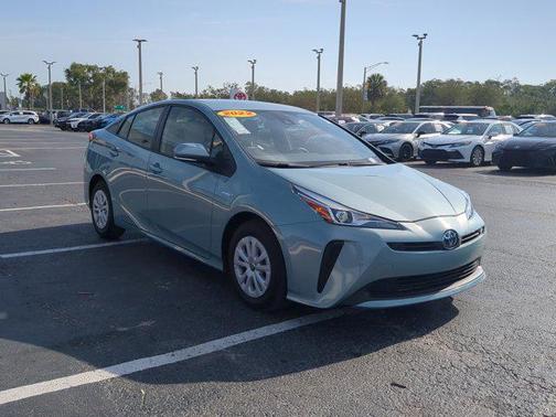 2022 Toyota Prius LE
