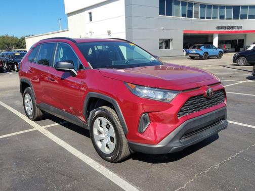 2019 Toyota RAV4 LE