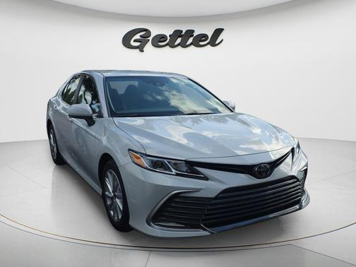 Ice Edge 2023 Toyota Camry LE