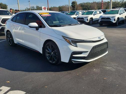 2025 Toyota Corolla SE