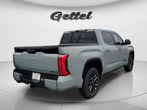 2025 Toyota Tundra Hybrid Platinum