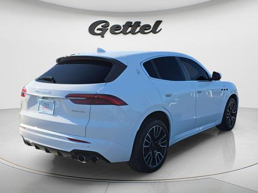 Bianco 2023 Maserati Grecale GT