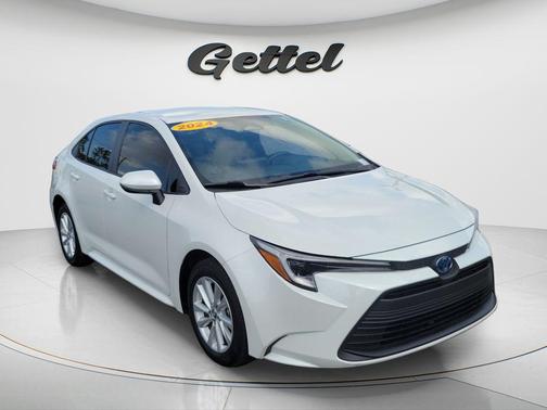 Wind Chill Pearl 2024 Toyota Corolla Hybrid LE