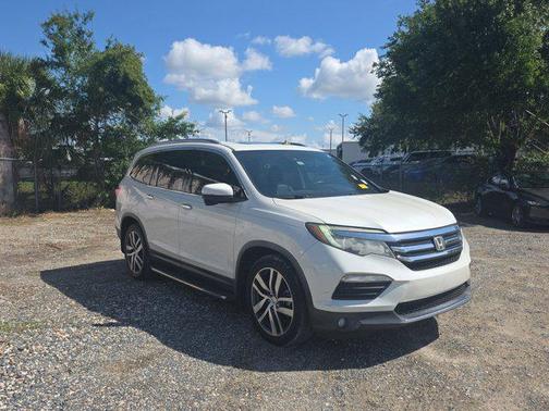 2017 Honda Pilot Touring