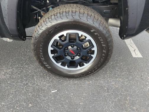 2024 Toyota Tacoma TRD Off Road