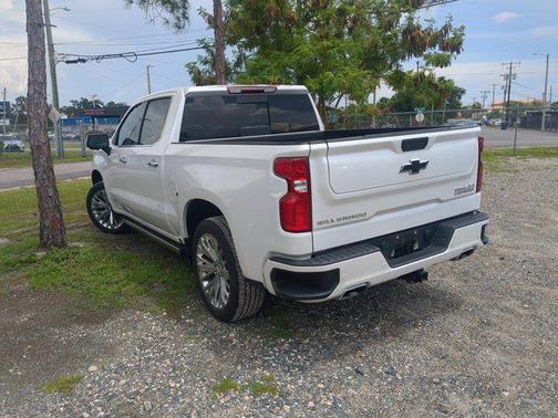 2022 Chevrolet Silverado 1500 High Country