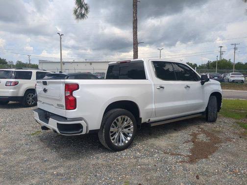 2022 Chevrolet Silverado 1500 High Country