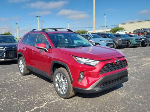 2025 Toyota RAV4 XLE Premium