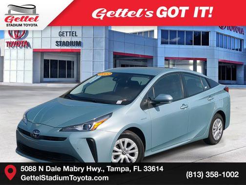 2022 Toyota Prius LE