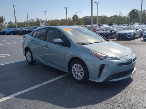 2022 Toyota Prius LE